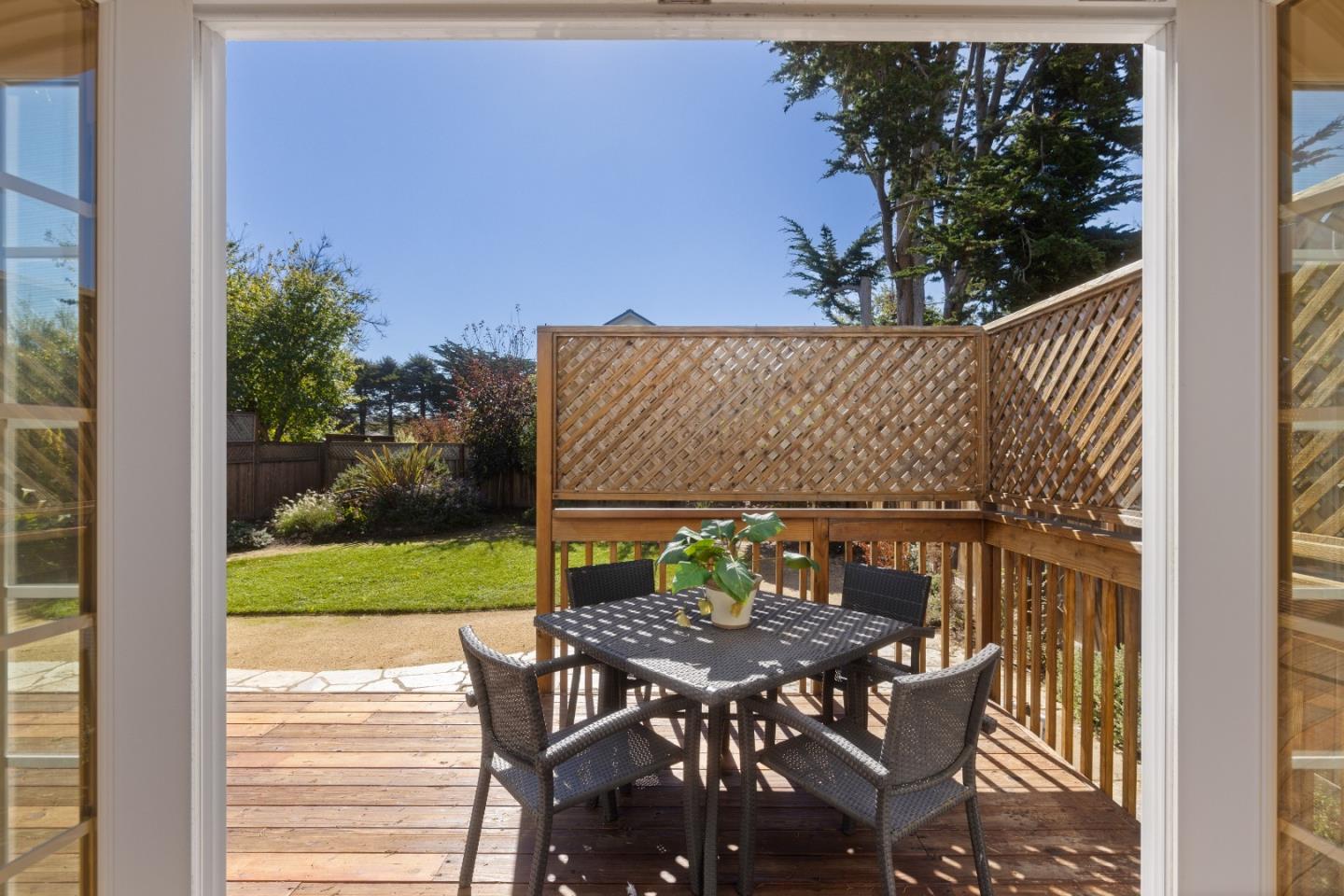 Detail Gallery Image 17 of 50 For 420 Valdez Ave, Half Moon Bay,  CA 94019 - 4 Beds | 3 Baths