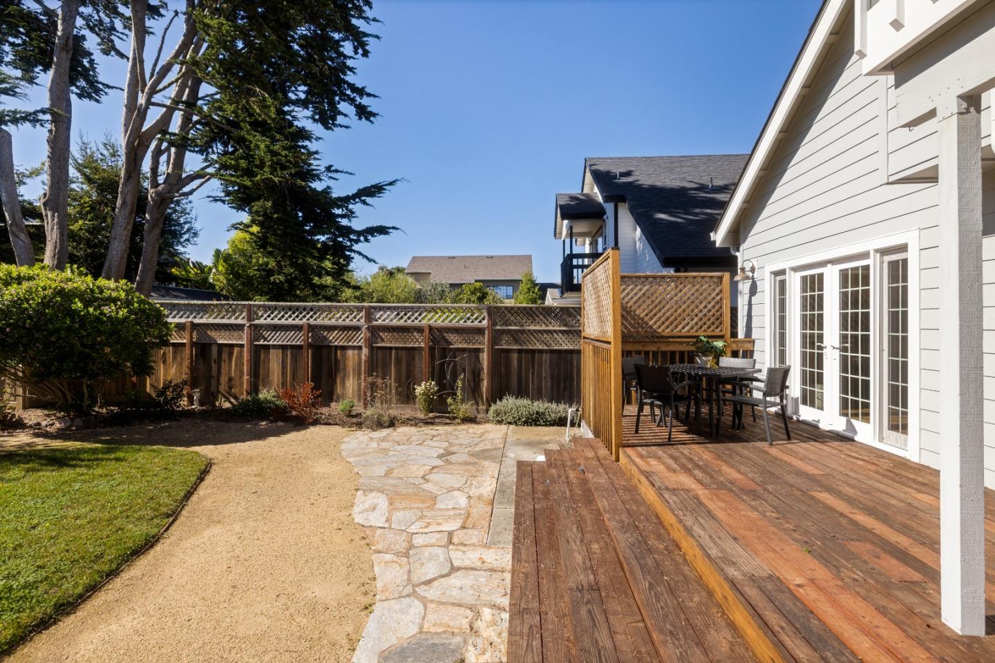 Detail Gallery Image 18 of 50 For 420 Valdez Ave, Half Moon Bay,  CA 94019 - 4 Beds | 3 Baths