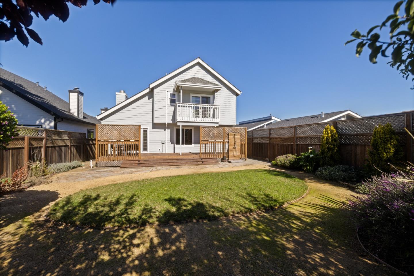 Detail Gallery Image 20 of 50 For 420 Valdez Ave, Half Moon Bay,  CA 94019 - 4 Beds | 3 Baths