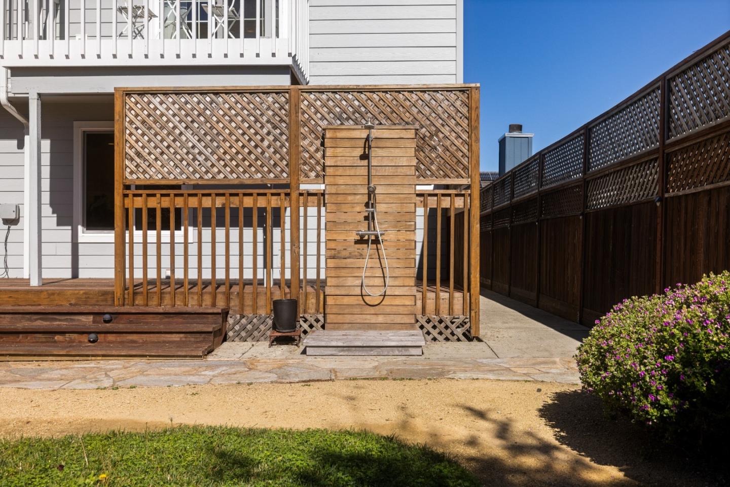 Detail Gallery Image 21 of 50 For 420 Valdez Ave, Half Moon Bay,  CA 94019 - 4 Beds | 3 Baths