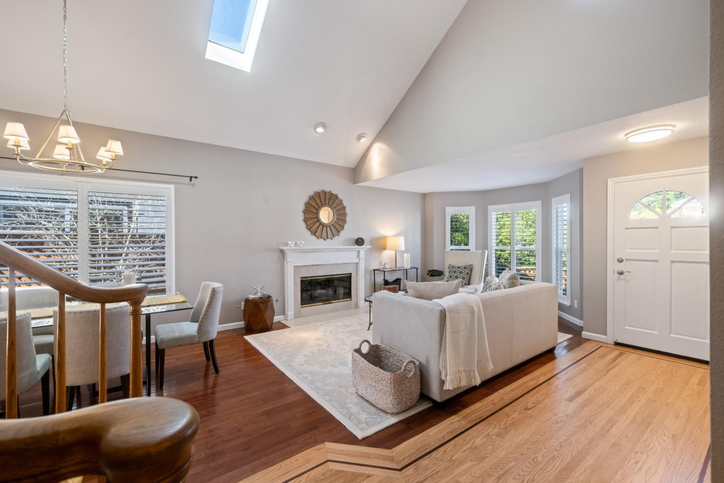 Detail Gallery Image 6 of 50 For 420 Valdez Ave, Half Moon Bay,  CA 94019 - 4 Beds | 3 Baths