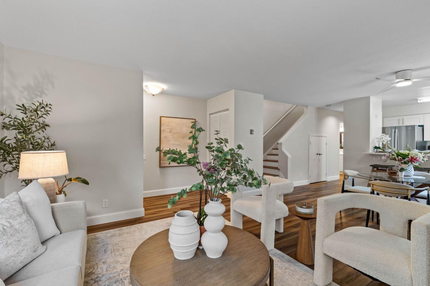 Front Image Thumbnail for ML82026386