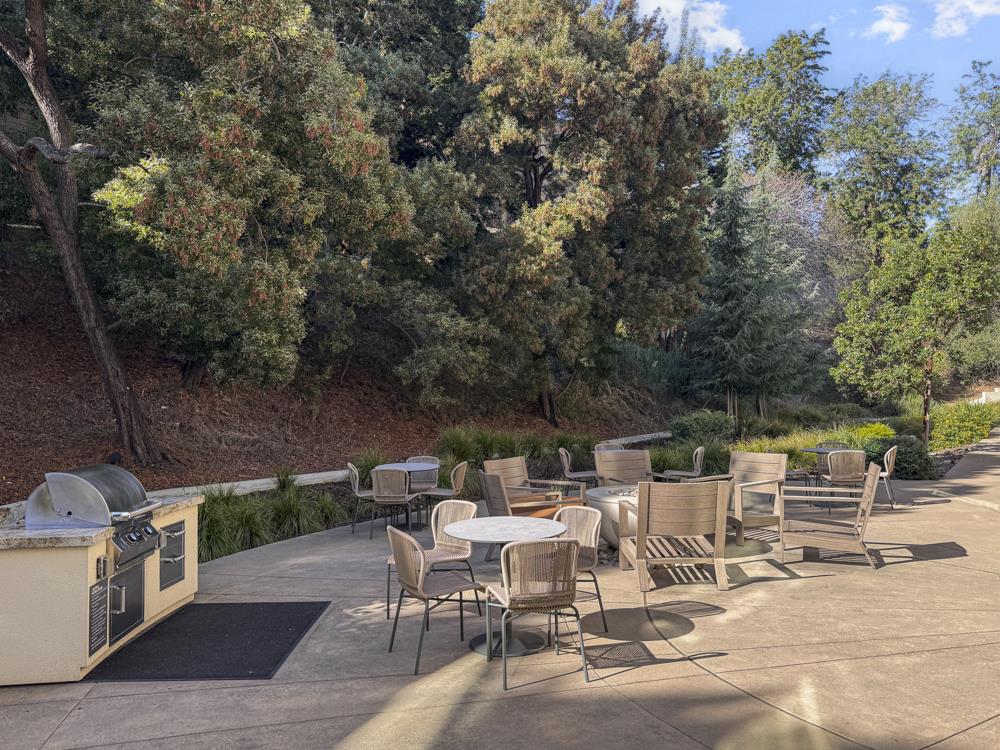 Detail Gallery Image 37 of 48 For 400 El Camino Real #117,  Belmont,  CA 94002 - 3 Beds | 2 Baths