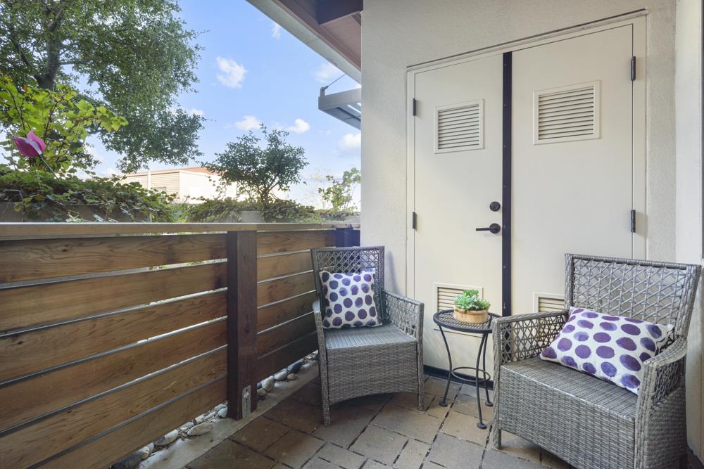 Detail Gallery Image 5 of 48 For 400 El Camino Real #117,  Belmont,  CA 94002 - 3 Beds | 2 Baths