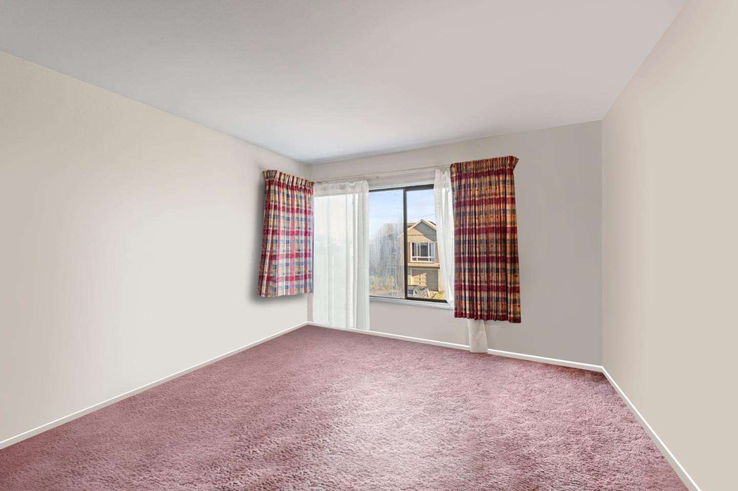 Detail Gallery Image 10 of 29 For 64 Crestview Ave, Daly City,  CA 94015 - 3 Beds | 3 Baths