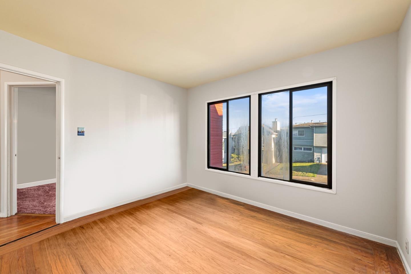 Detail Gallery Image 12 of 29 For 64 Crestview Ave, Daly City,  CA 94015 - 3 Beds | 3 Baths