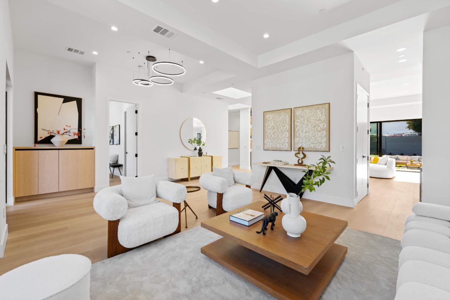 Detail Gallery Image 27 of 60 For 89 Centre St, Mountain View,  CA 94041 - 5 Beds | 4/1 Baths