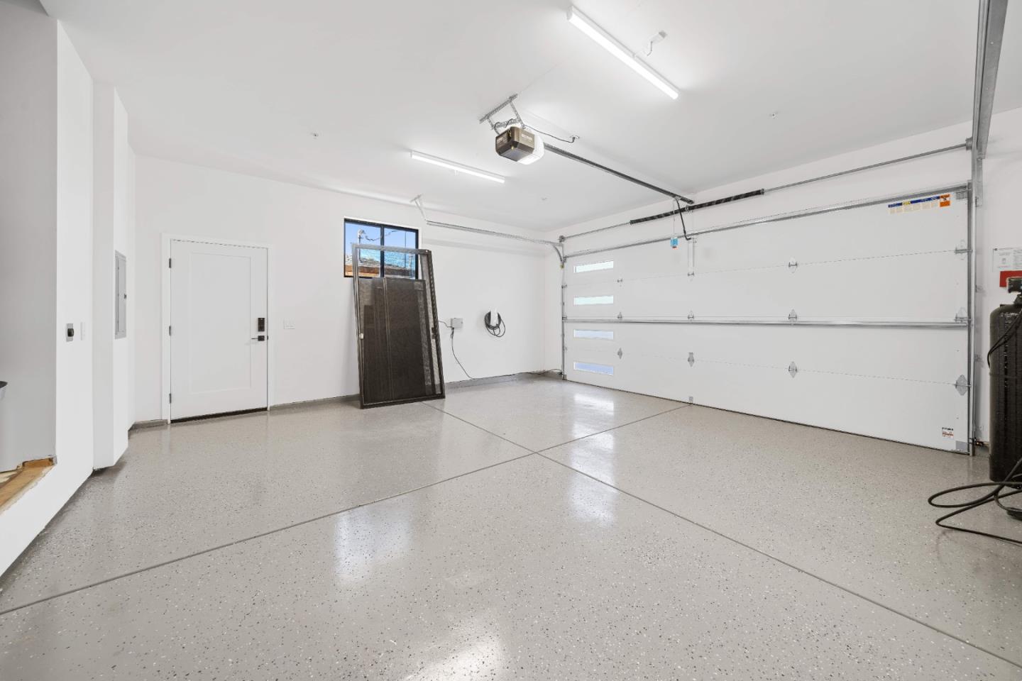 Detail Gallery Image 55 of 60 For 89 Centre St, Mountain View,  CA 94041 - 5 Beds | 4/1 Baths