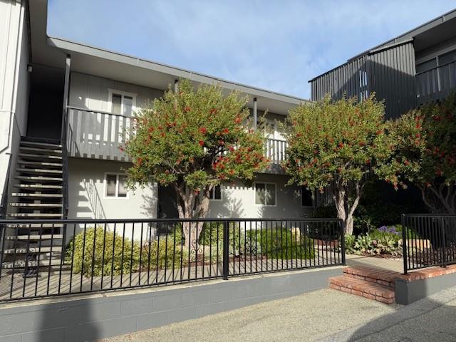 Detail Gallery Image 11 of 13 For 3257 Glendora #F,  San Mateo,  CA 94403 - 2 Beds | 2 Baths