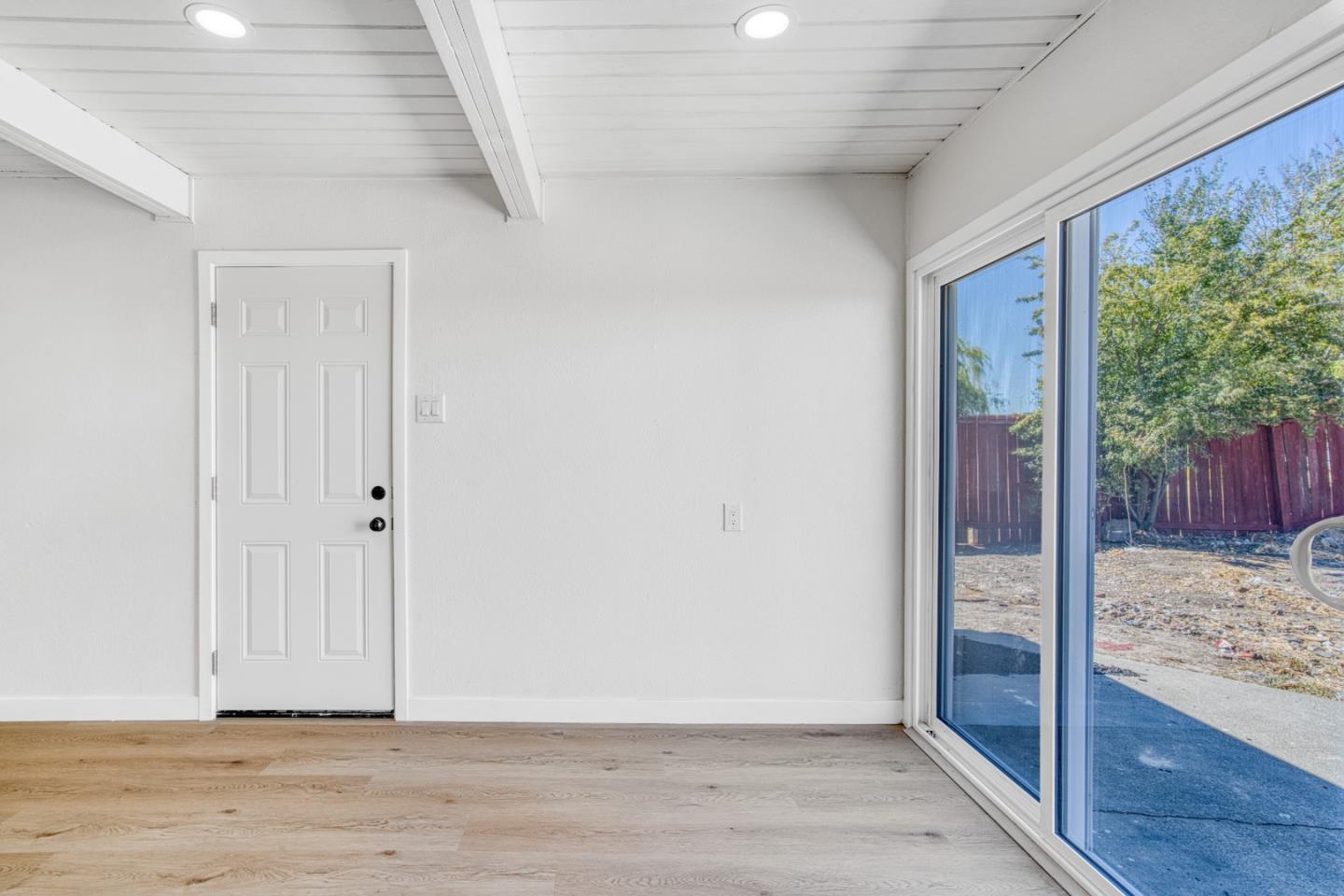 Detail Gallery Image 11 of 25 For 1339 Lettia Rd, San Pablo,  CA 94806 - 3 Beds | 1 Baths