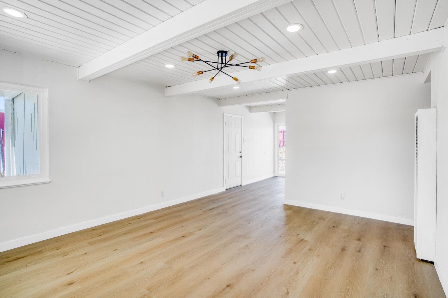 Detail Gallery Image 4 of 25 For 1339 Lettia Rd, San Pablo,  CA 94806 - 3 Beds | 1 Baths