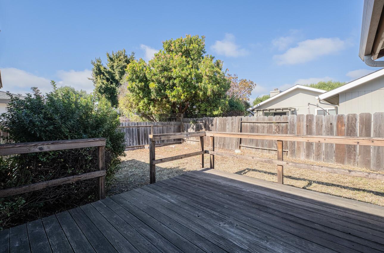 Detail Gallery Image 12 of 14 For 464 La Jolla Way, Salinas,  CA 93901 - 3 Beds | 2 Baths