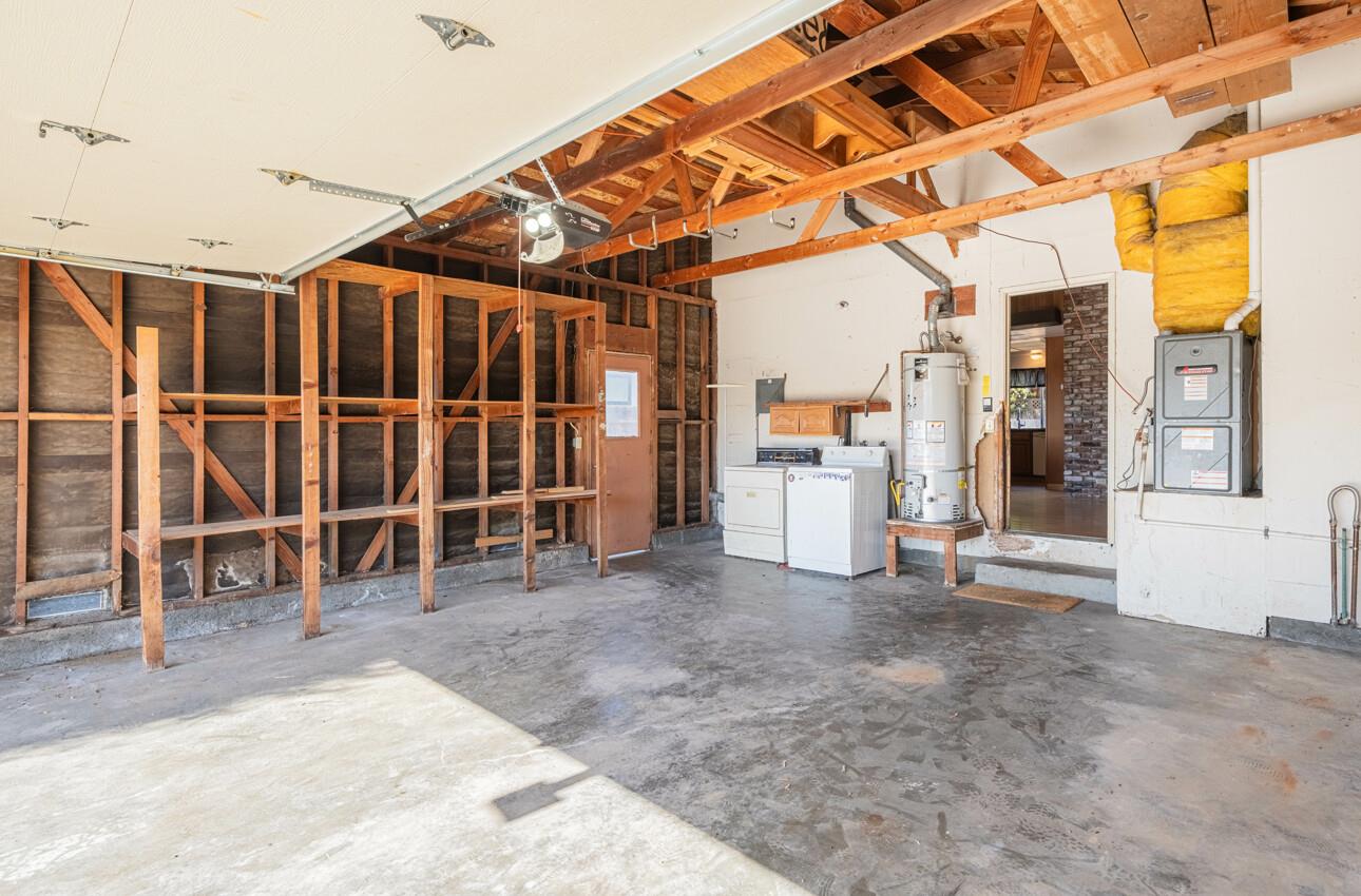 Detail Gallery Image 14 of 14 For 464 La Jolla Way, Salinas,  CA 93901 - 3 Beds | 2 Baths