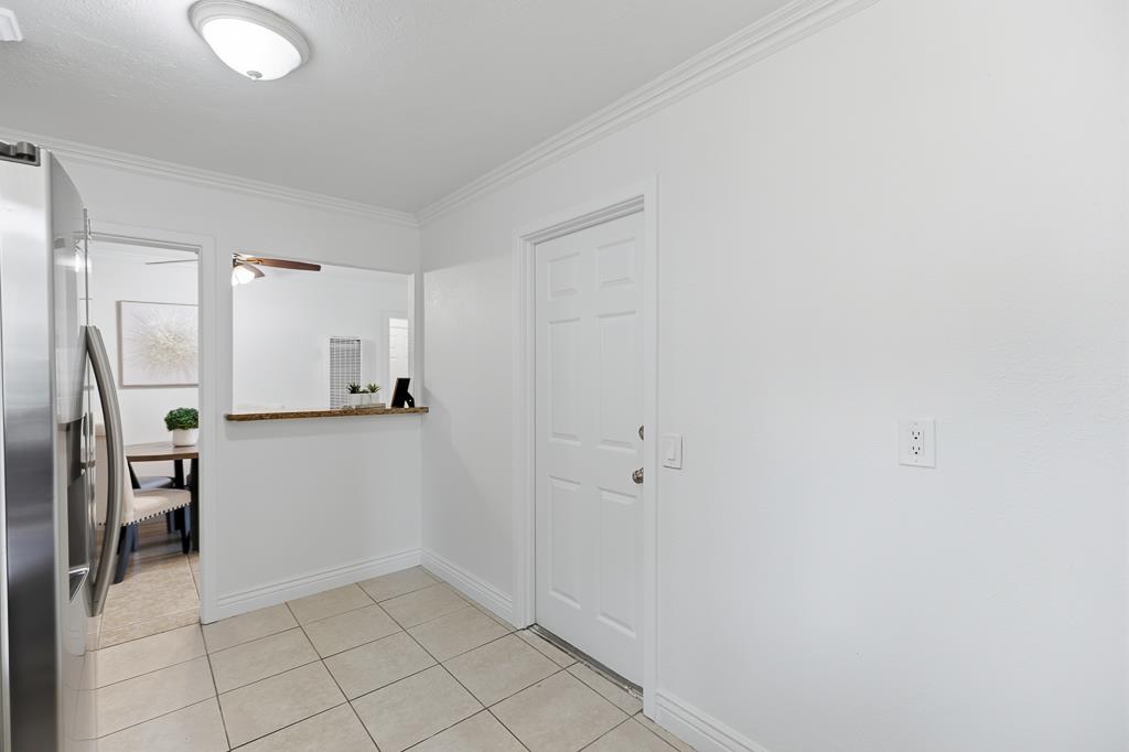 Detail Gallery Image 18 of 84 For 1183 Saratoga Ave, East Palo Alto,  CA 94303 - 4 Beds | 2 Baths