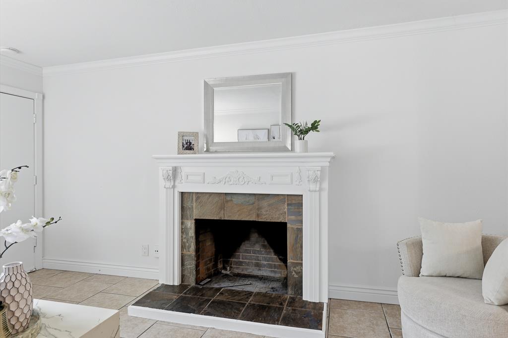 Detail Gallery Image 6 of 84 For 1183 Saratoga Ave, East Palo Alto,  CA 94303 - 4 Beds | 2 Baths