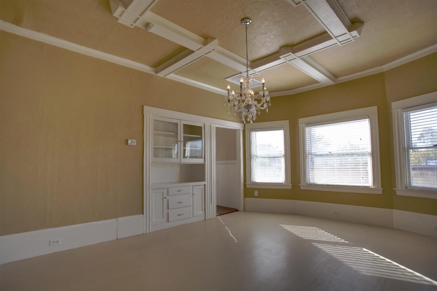 Detail Gallery Image 27 of 33 For 3012 4th Ave, Sacramento,  CA 95817 - – Beds | – Baths