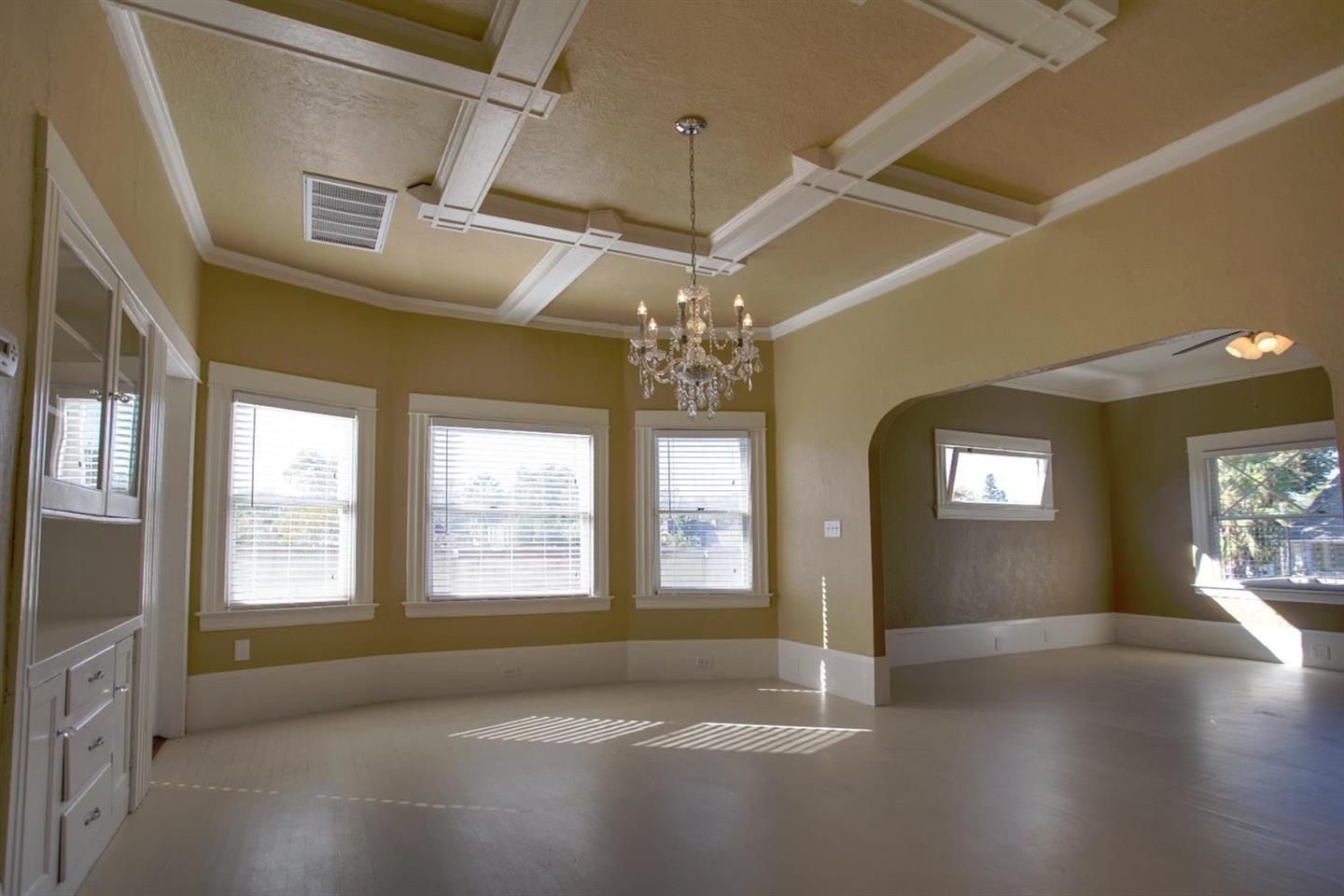 Detail Gallery Image 28 of 33 For 3012 4th Ave, Sacramento,  CA 95817 - – Beds | – Baths