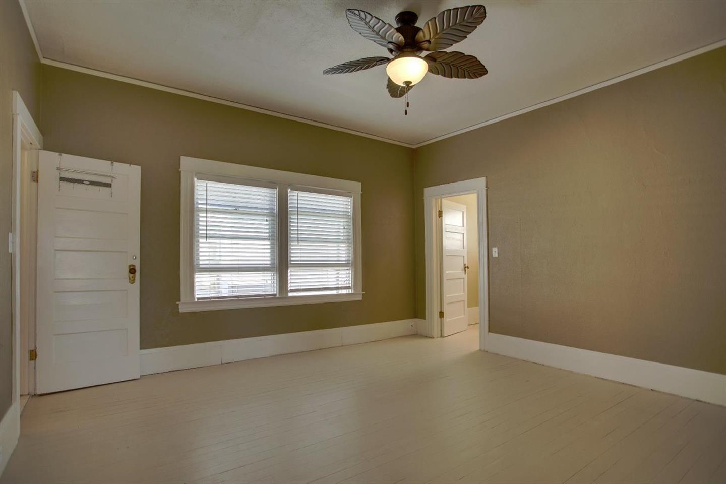 Detail Gallery Image 29 of 33 For 3012 4th Ave, Sacramento,  CA 95817 - – Beds | – Baths