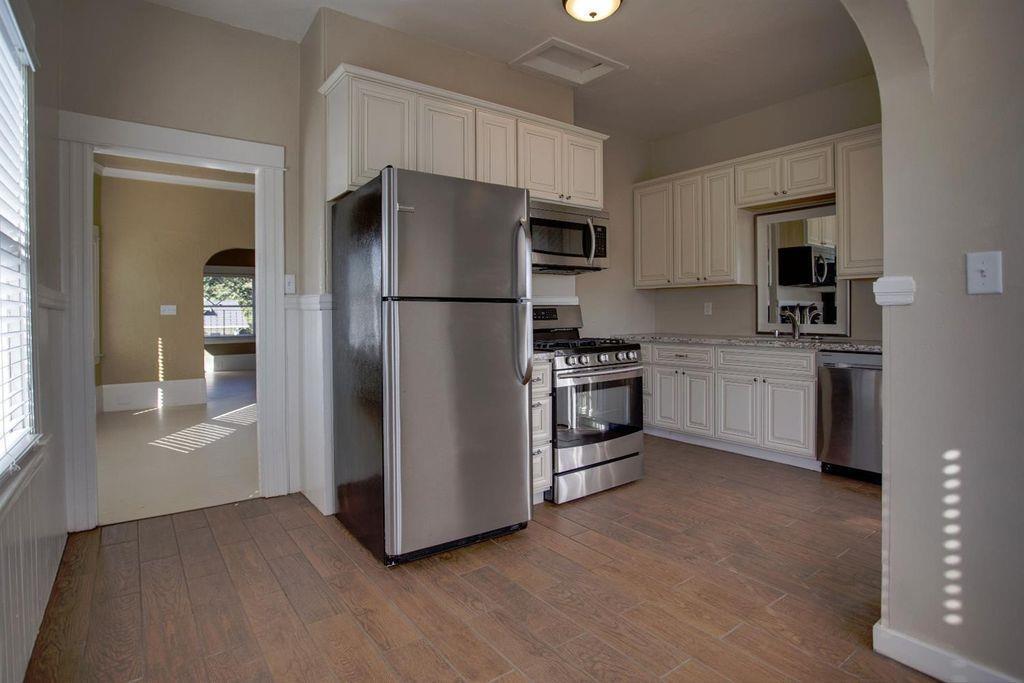 Detail Gallery Image 33 of 33 For 3012 4th Ave, Sacramento,  CA 95817 - – Beds | – Baths