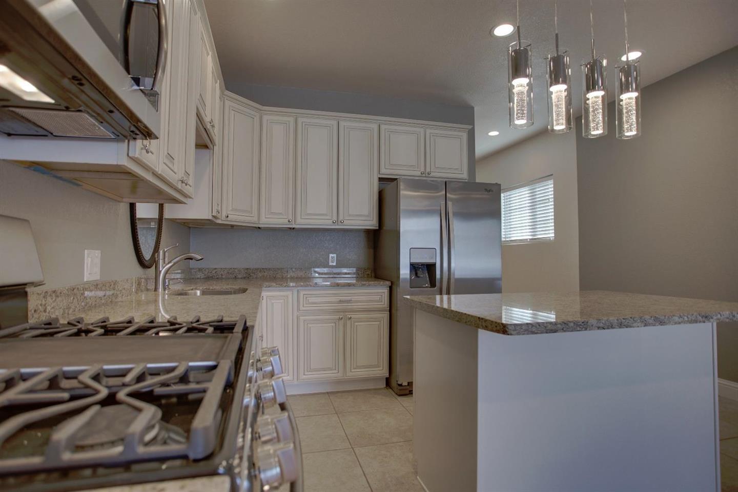 Detail Gallery Image 7 of 33 For 3012 4th Ave, Sacramento,  CA 95817 - – Beds | – Baths