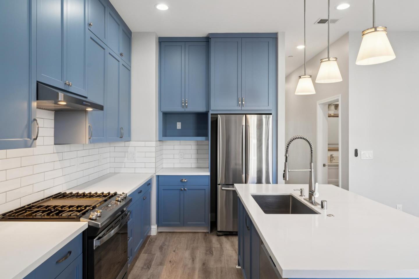 Detail Gallery Image 14 of 37 For 3004 26th St, San Francisco,  CA 94110 - 3 Beds | 2 Baths