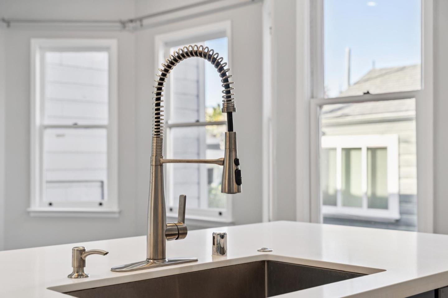 Detail Gallery Image 15 of 37 For 3004 26th St, San Francisco,  CA 94110 - 3 Beds | 2 Baths