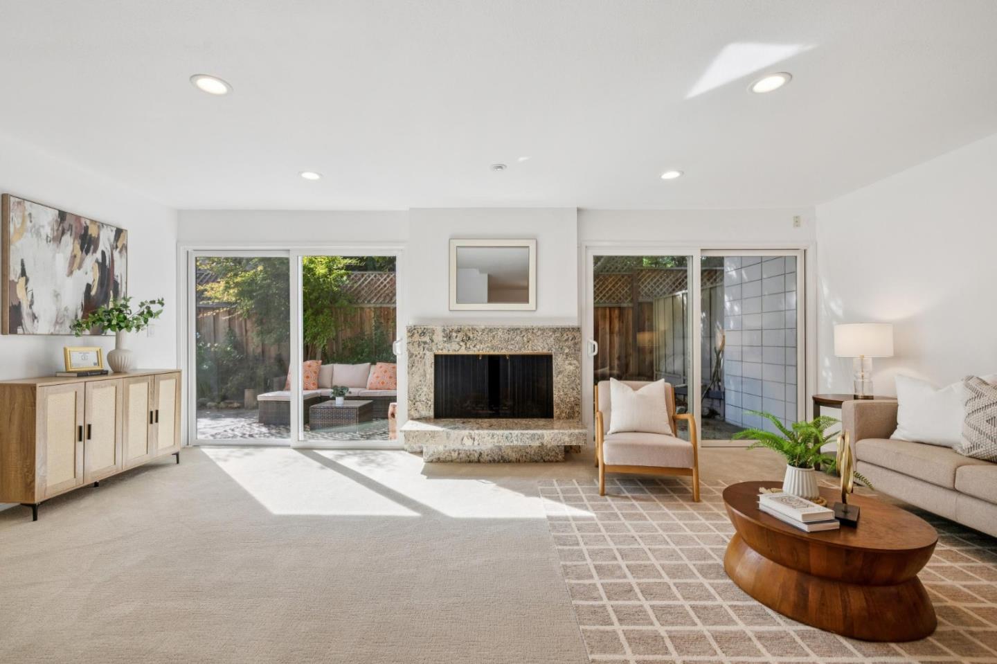 Detail Gallery Image 10 of 51 For 64 Los Altos Sq, Los Altos,  CA 94022 - 2 Beds | 2/1 Baths