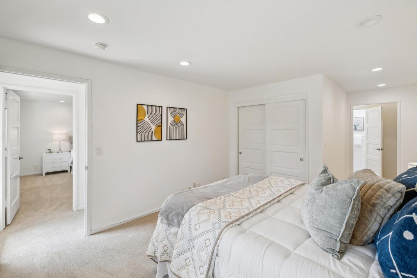 Detail Gallery Image 37 of 51 For 64 Los Altos Sq, Los Altos,  CA 94022 - 2 Beds | 2/1 Baths