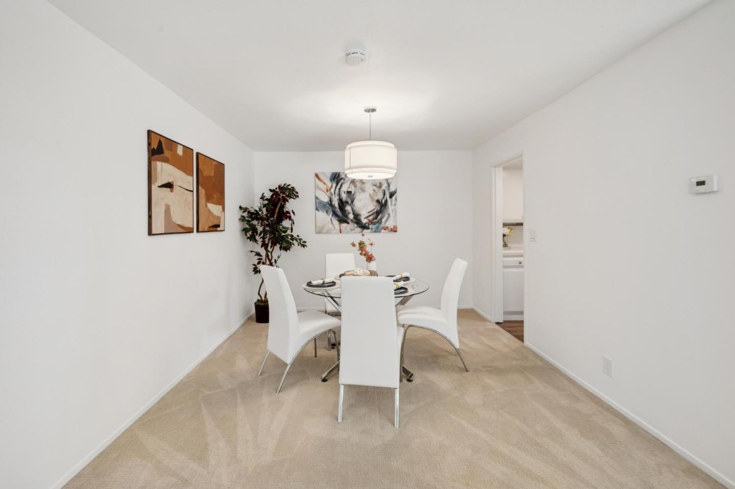 Detail Gallery Image 6 of 51 For 64 Los Altos Sq, Los Altos,  CA 94022 - 2 Beds | 2/1 Baths