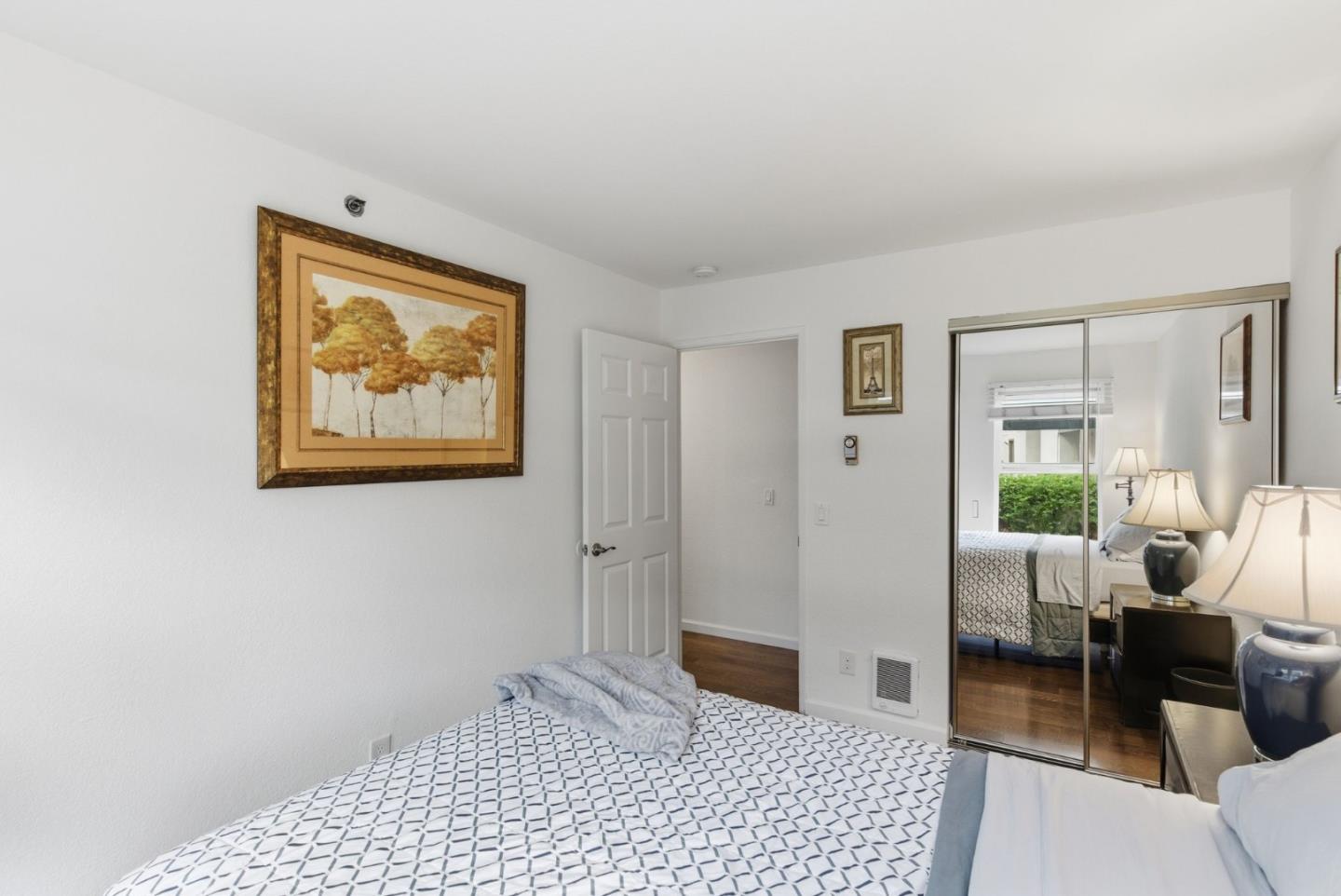 Detail Gallery Image 16 of 32 For 673 Royston Ln #233,  Hayward,  CA 94544 - 3 Beds | 2 Baths