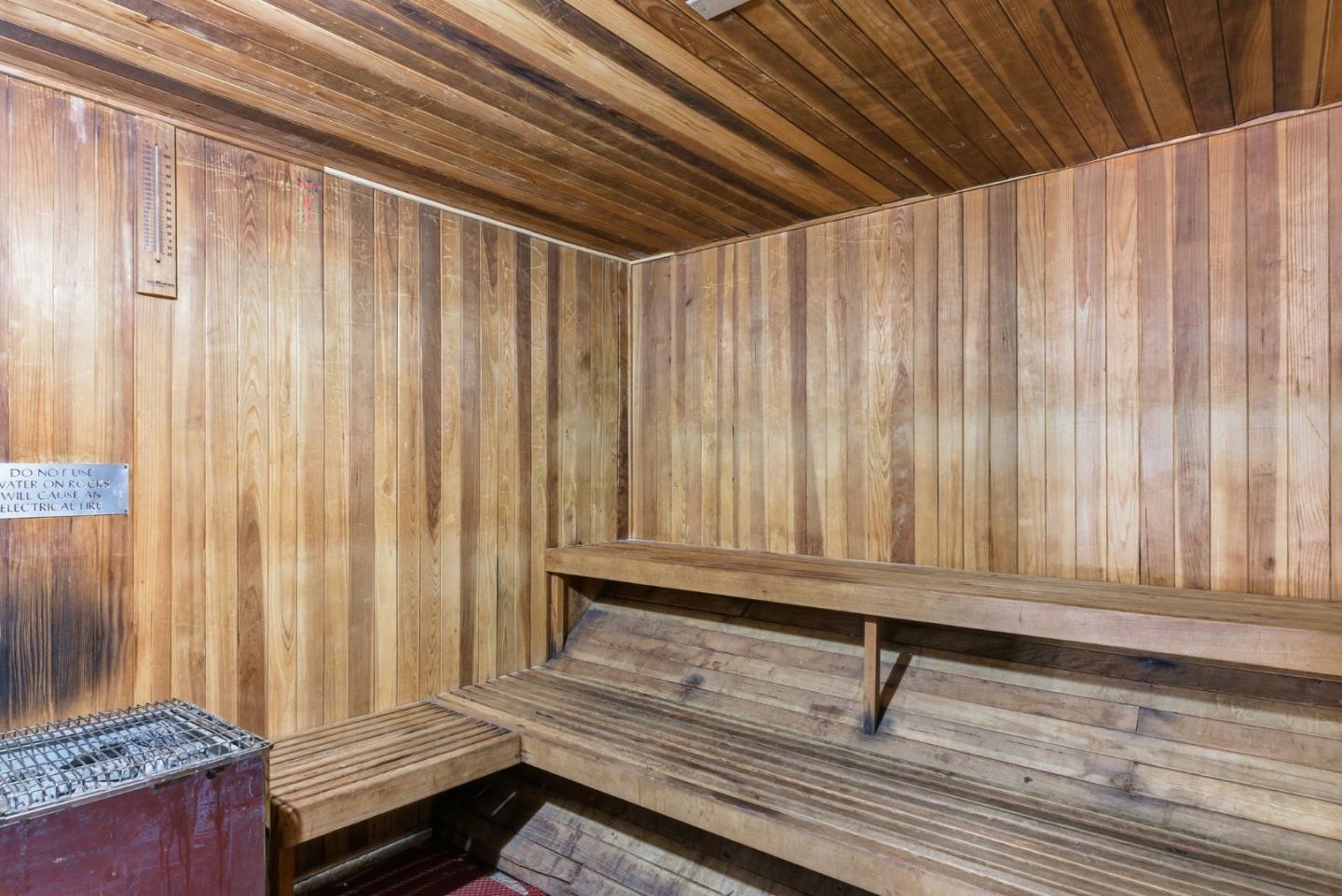 Detail Gallery Image 32 of 32 For 673 Royston Ln #233,  Hayward,  CA 94544 - 3 Beds | 2 Baths