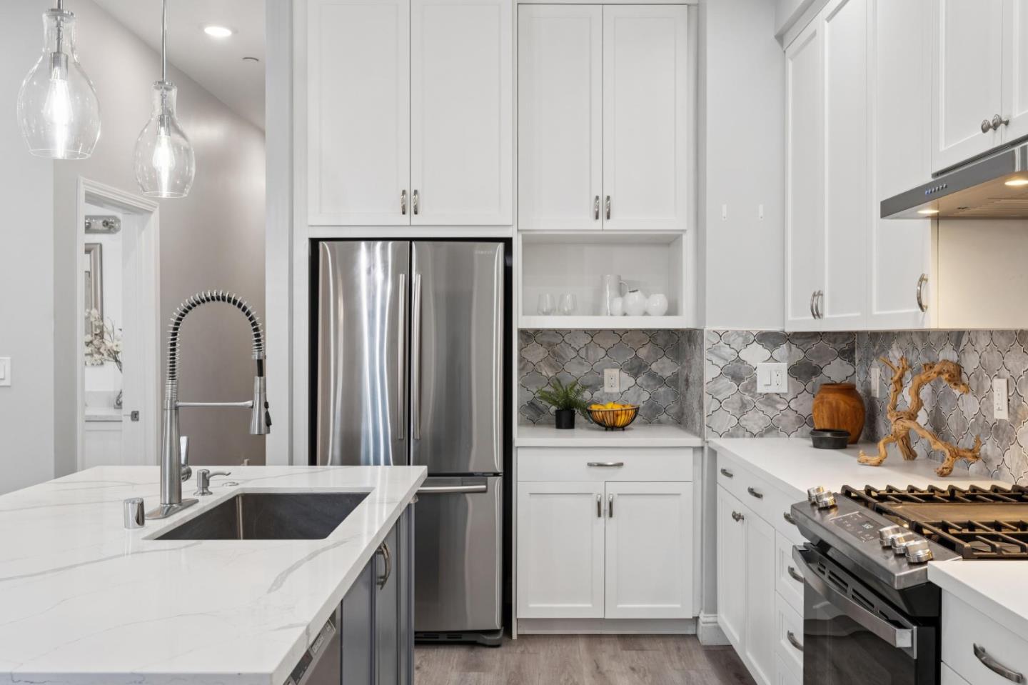 Detail Gallery Image 18 of 44 For 3006 26th St, San Francisco,  CA 94110 - 2 Beds | 2 Baths