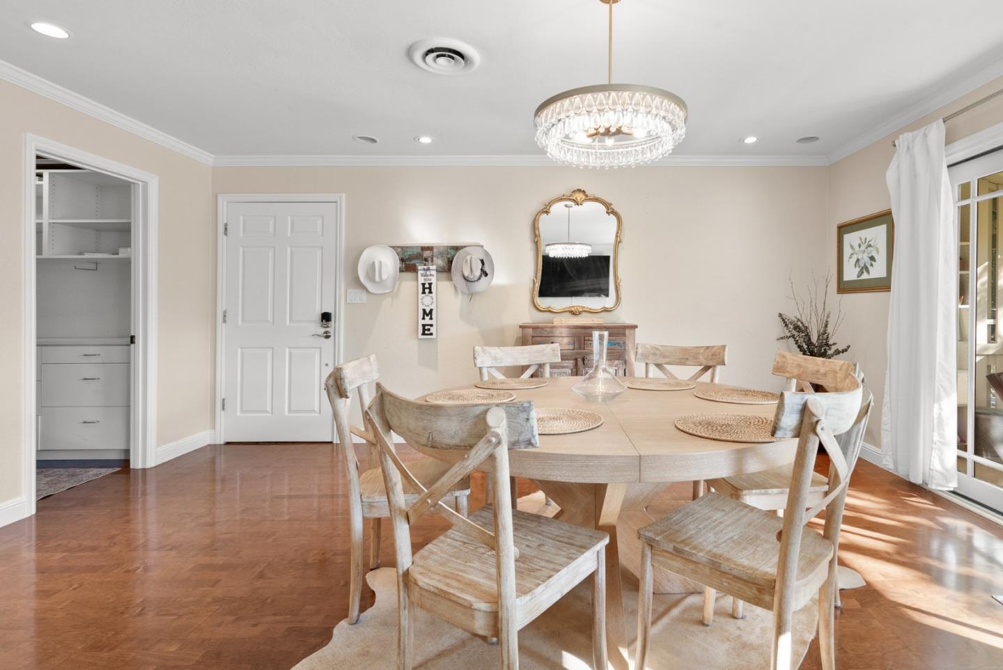 Detail Gallery Image 11 of 76 For 600 Pennsylvania Ave #21,  Los Gatos,  CA 95030 - 1 Beds | 1/1 Baths