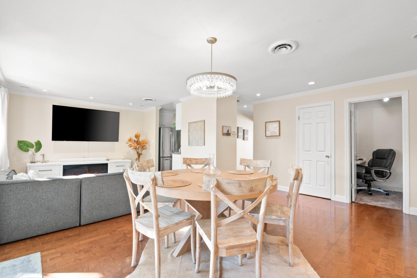 Detail Gallery Image 15 of 76 For 600 Pennsylvania Ave #21,  Los Gatos,  CA 95030 - 1 Beds | 1/1 Baths