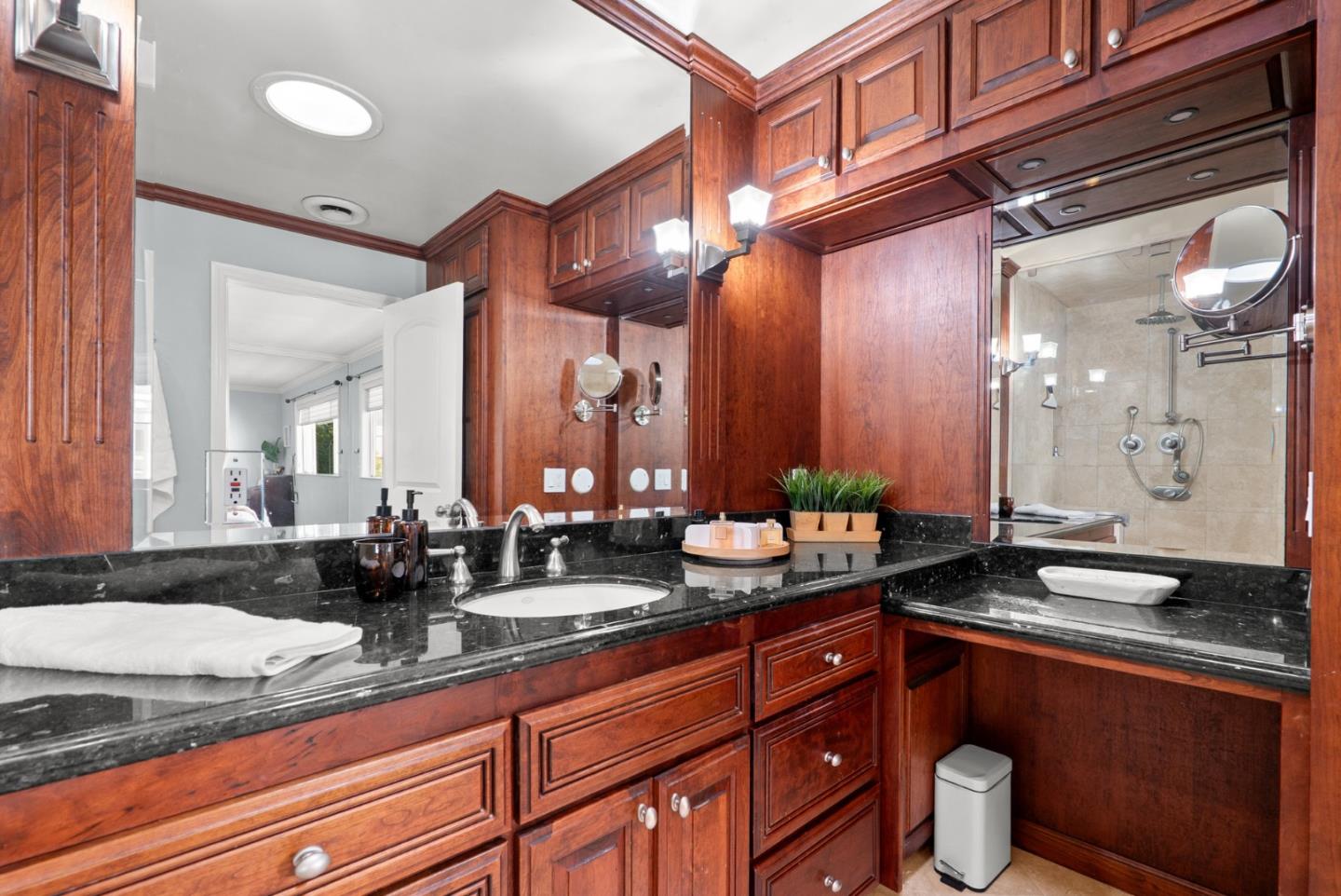 Detail Gallery Image 37 of 76 For 600 Pennsylvania Ave #21,  Los Gatos,  CA 95030 - 1 Beds | 1/1 Baths