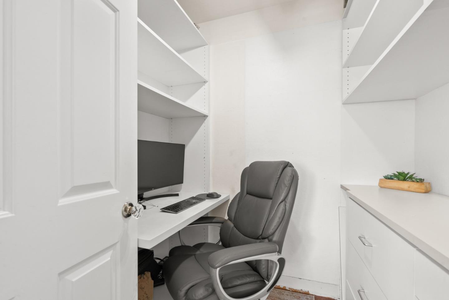 Detail Gallery Image 40 of 76 For 600 Pennsylvania Ave #21,  Los Gatos,  CA 95030 - 1 Beds | 1/1 Baths