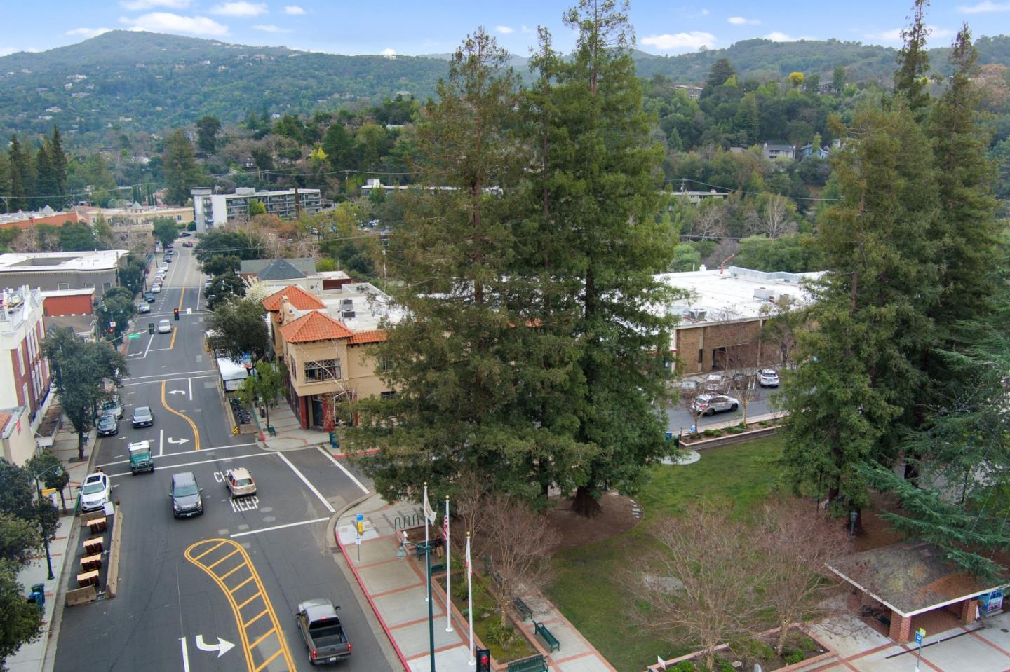 Detail Gallery Image 72 of 76 For 600 Pennsylvania Ave #21,  Los Gatos,  CA 95030 - 1 Beds | 1/1 Baths