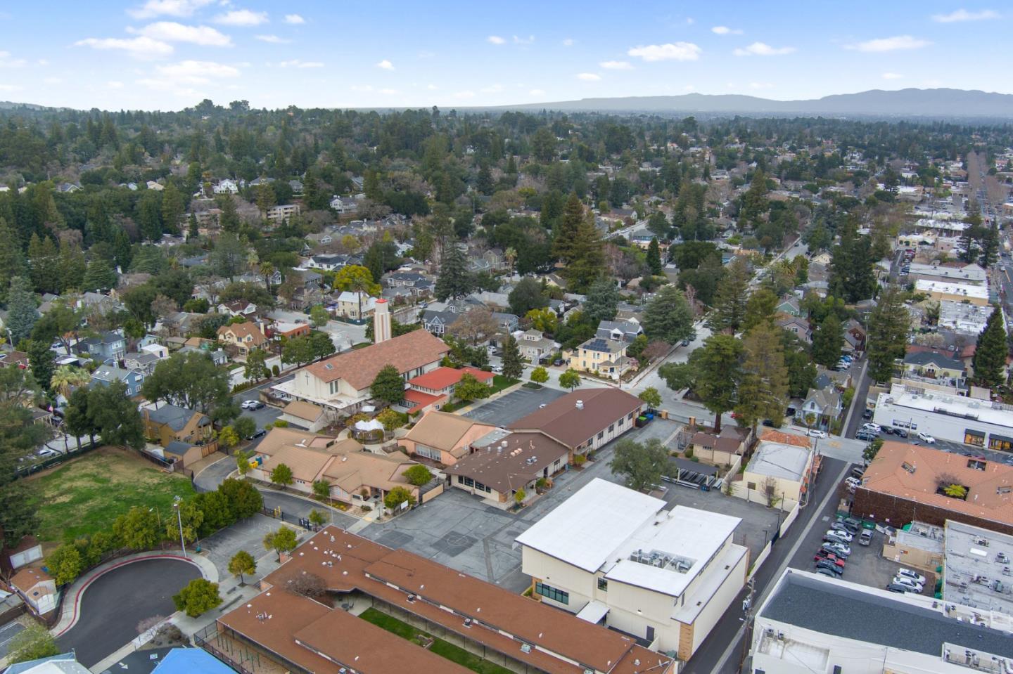 Detail Gallery Image 73 of 76 For 600 Pennsylvania Ave #21,  Los Gatos,  CA 95030 - 1 Beds | 1/1 Baths