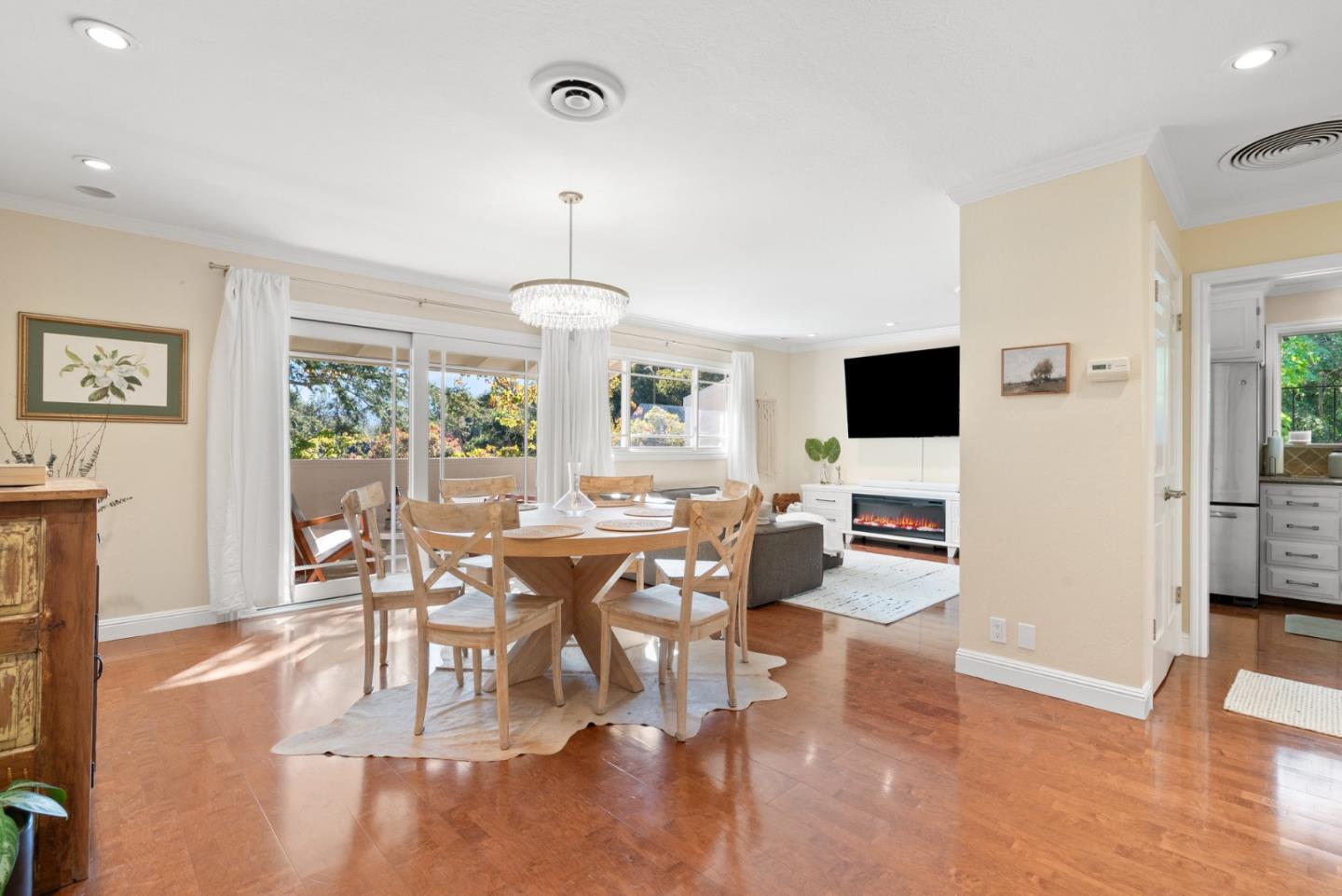 Detail Gallery Image 9 of 76 For 600 Pennsylvania Ave #21,  Los Gatos,  CA 95030 - 1 Beds | 1/1 Baths