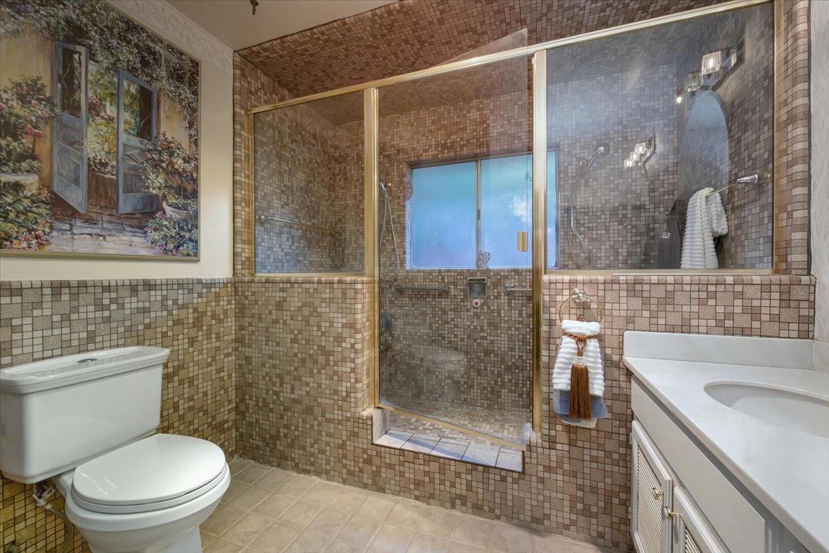 Detail Gallery Image 21 of 34 For 20510 Brookwood Ln, Saratoga,  CA 95070 - 2 Beds | 2 Baths