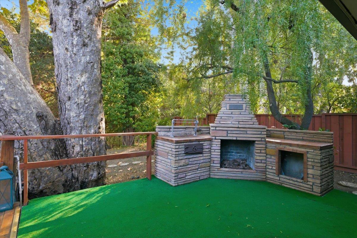 Detail Gallery Image 26 of 34 For 20510 Brookwood Ln, Saratoga,  CA 95070 - 2 Beds | 2 Baths