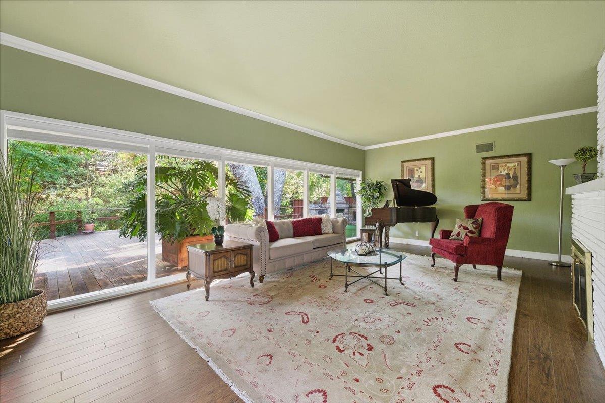 Detail Gallery Image 8 of 34 For 20510 Brookwood Ln, Saratoga,  CA 95070 - 2 Beds | 2 Baths