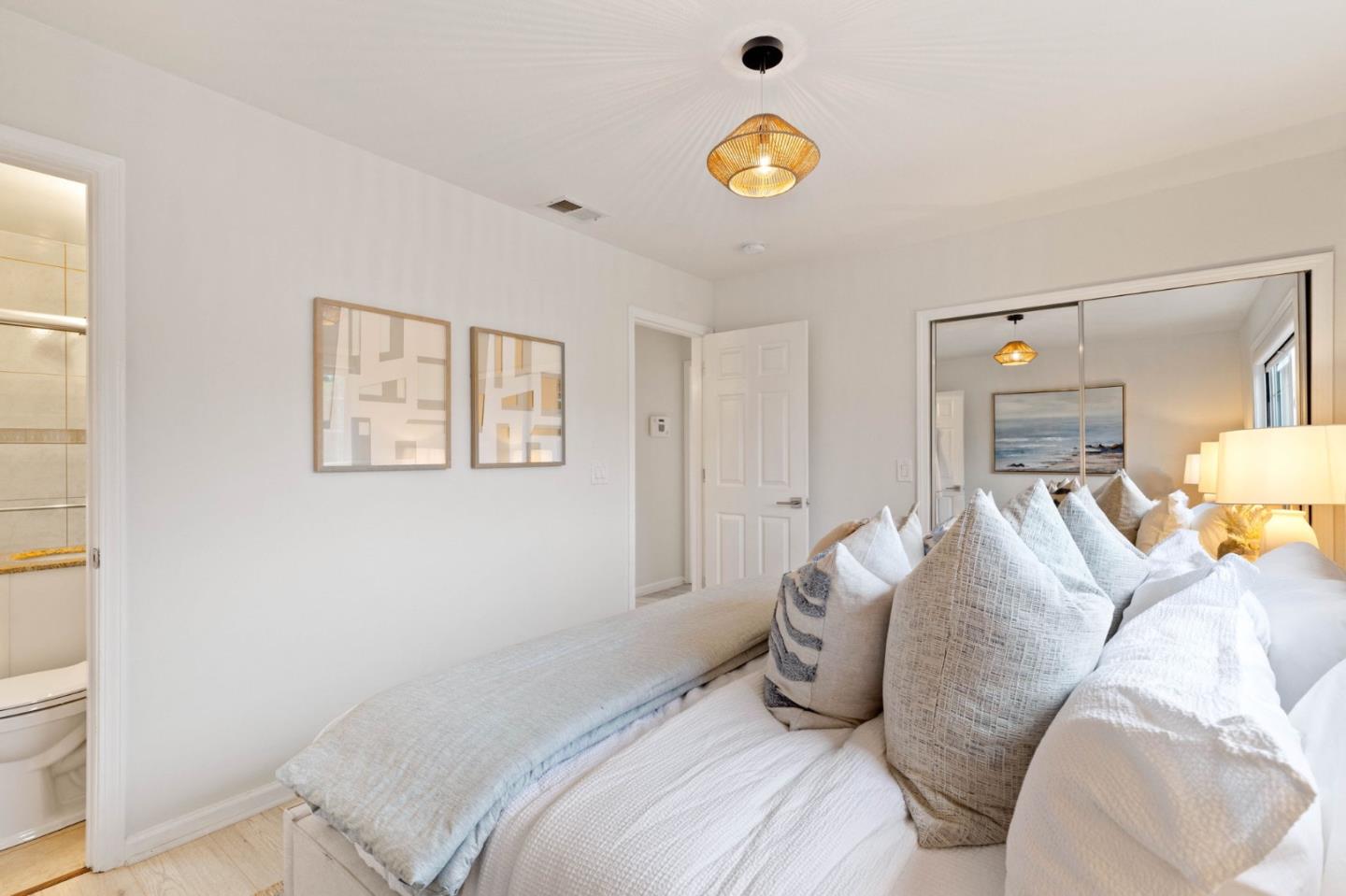 Detail Gallery Image 19 of 31 For 1075 Crespi Dr, Pacifica,  CA 94044 - 3 Beds | 2 Baths