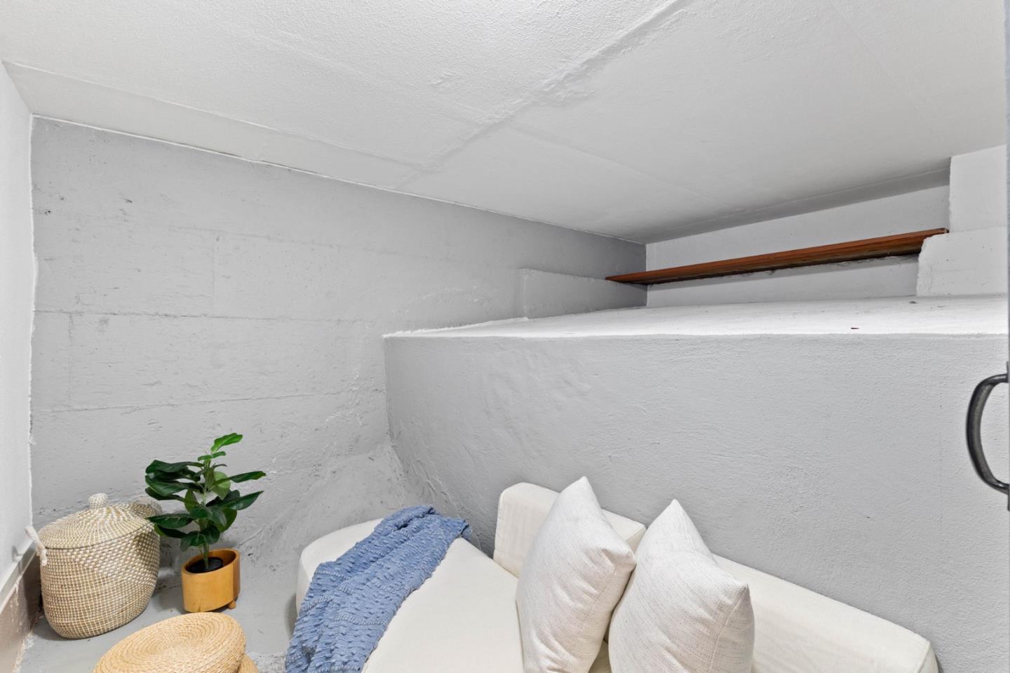 Detail Gallery Image 22 of 31 For 1075 Crespi Dr, Pacifica,  CA 94044 - 3 Beds | 2 Baths