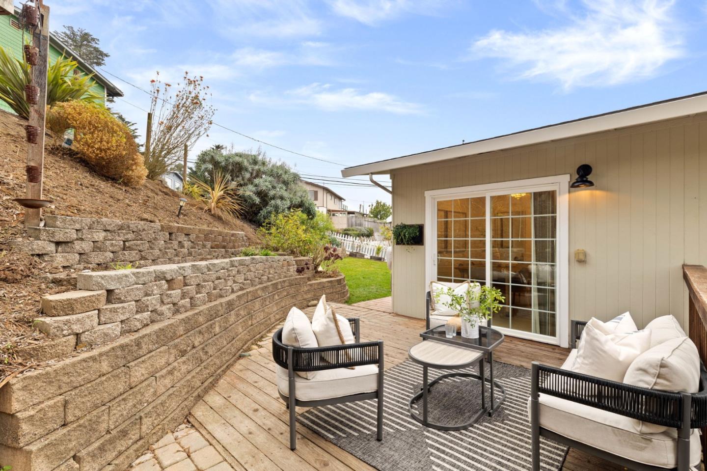 Detail Gallery Image 25 of 31 For 1075 Crespi Dr, Pacifica,  CA 94044 - 3 Beds | 2 Baths