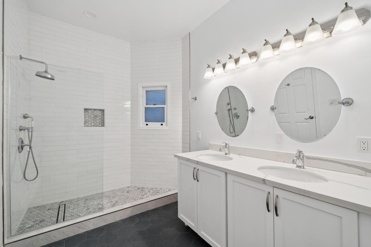 Detail Gallery Image 30 of 117 For 3000-3006 26th St, San Francisco,  CA 94110 - – Beds | – Baths