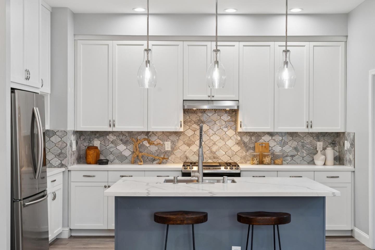 Detail Gallery Image 90 of 117 For 3000-3006 26th St, San Francisco,  CA 94110 - – Beds | – Baths