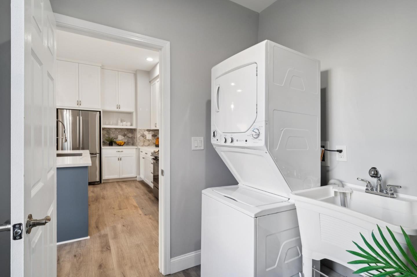 Detail Gallery Image 96 of 117 For 3000-3006 26th St, San Francisco,  CA 94110 - – Beds | – Baths