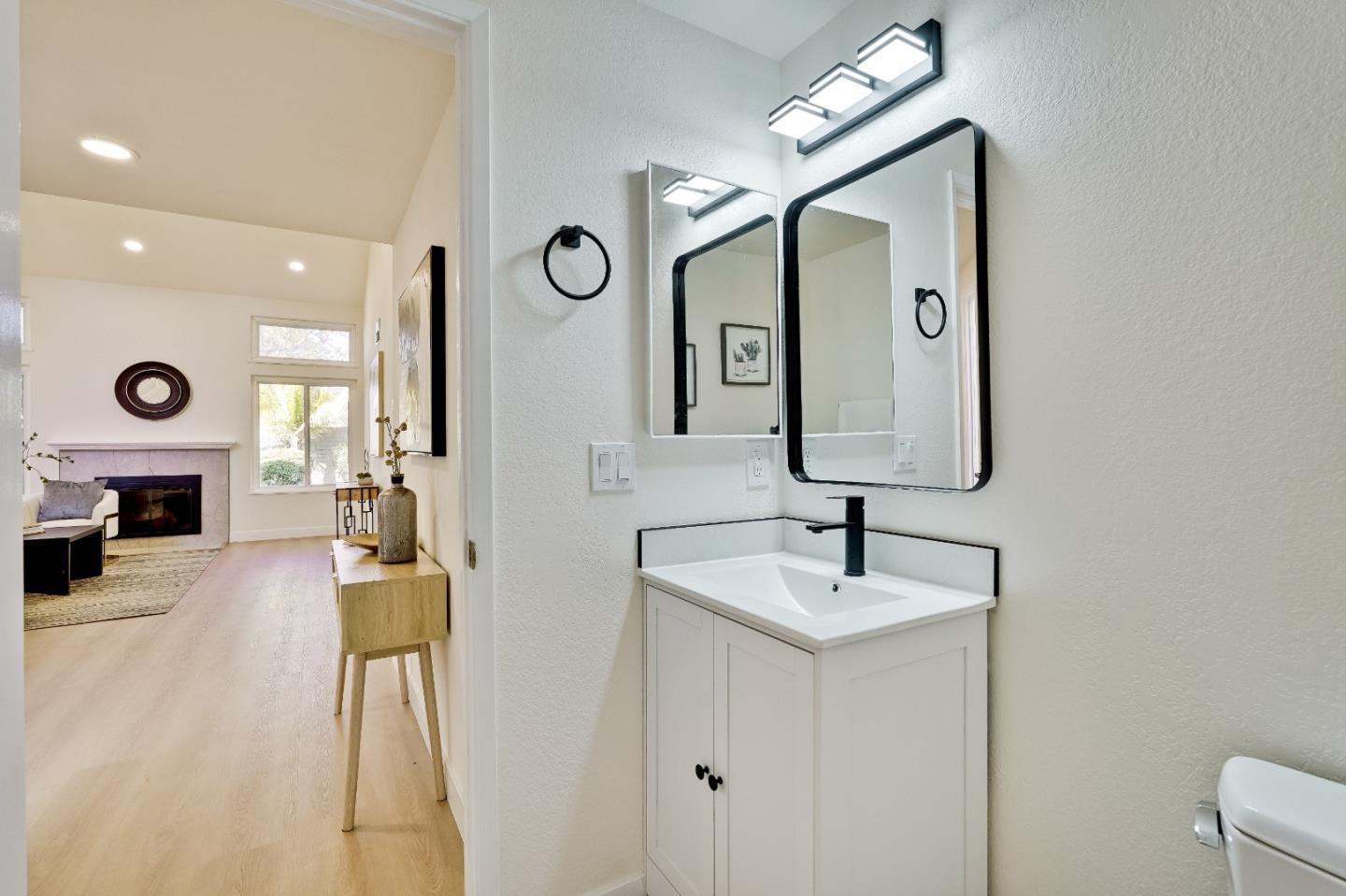 Detail Gallery Image 23 of 85 For 4744 Touchstone Ter, Fremont,  CA 94555 - 3 Beds | 2/1 Baths