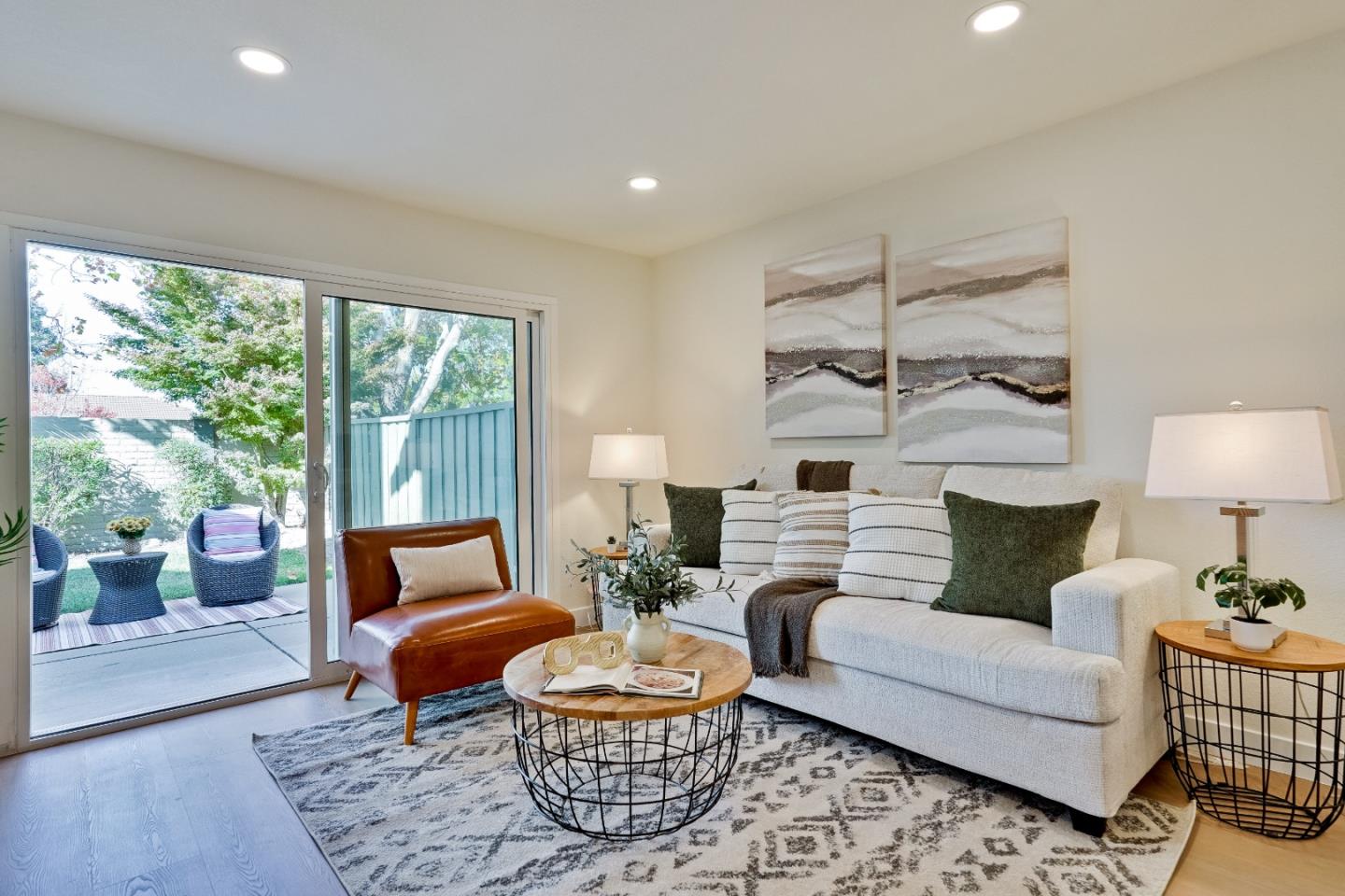 Detail Gallery Image 24 of 85 For 4744 Touchstone Ter, Fremont,  CA 94555 - 3 Beds | 2/1 Baths